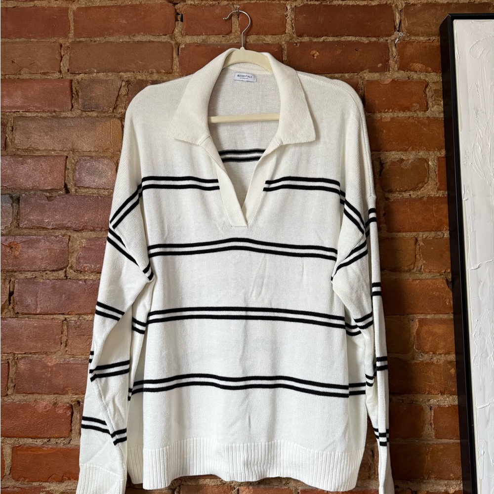 Essentials Women's V-Neck Sweater in White and Black